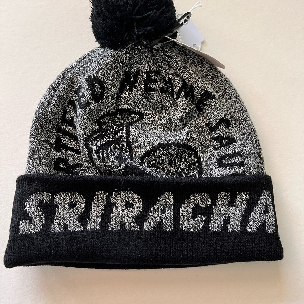 NWT Sriracha Knit Hat Beanie Cap Black and Gray w/ Black Puff/Pom